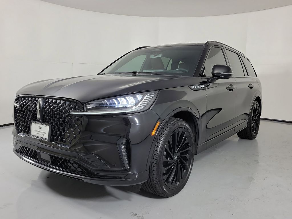 2025 Lincoln Aviator Reserve Black at Gullo Toyota