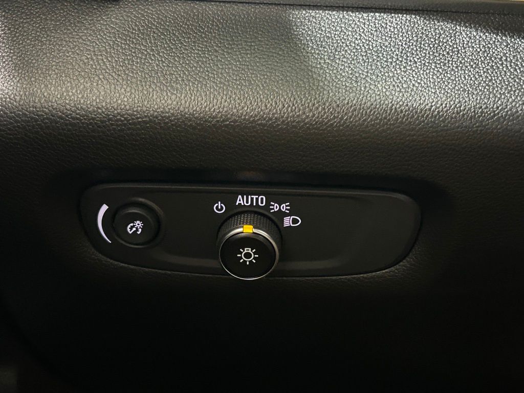 Used 2023 Silver Sage Metallic Chevrolet LT image 20