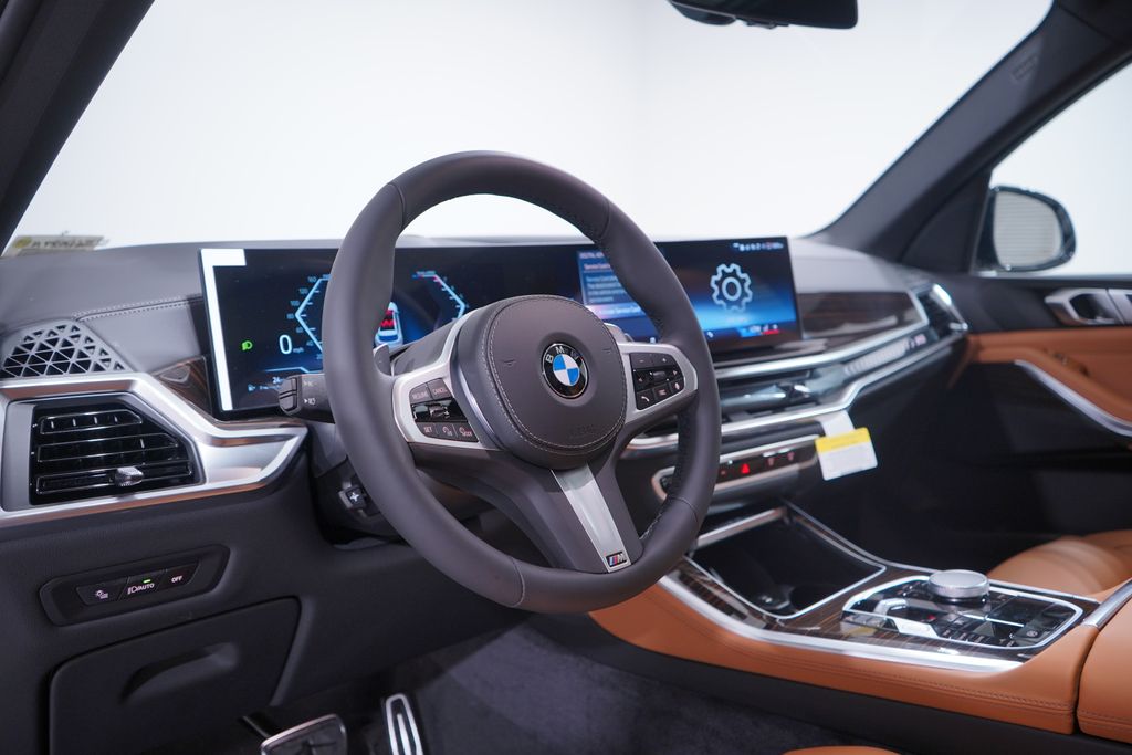 Thumbnail: 2026 BMW X5 - 6