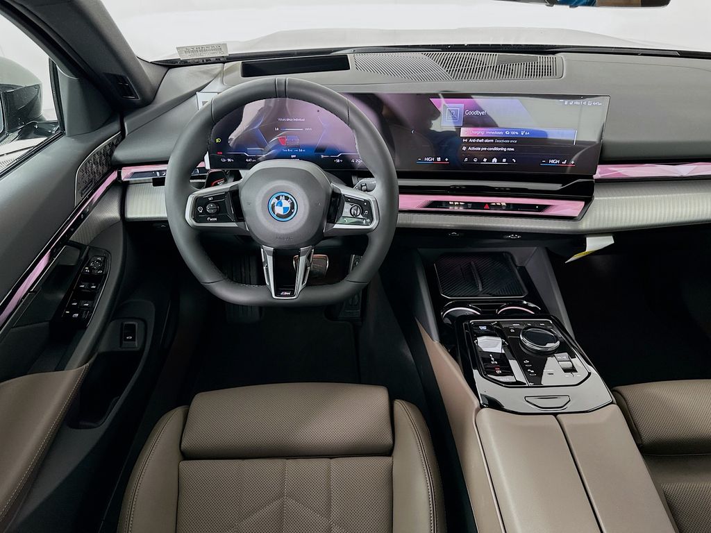 Thumbnail: 2026 BMW i5 - 19