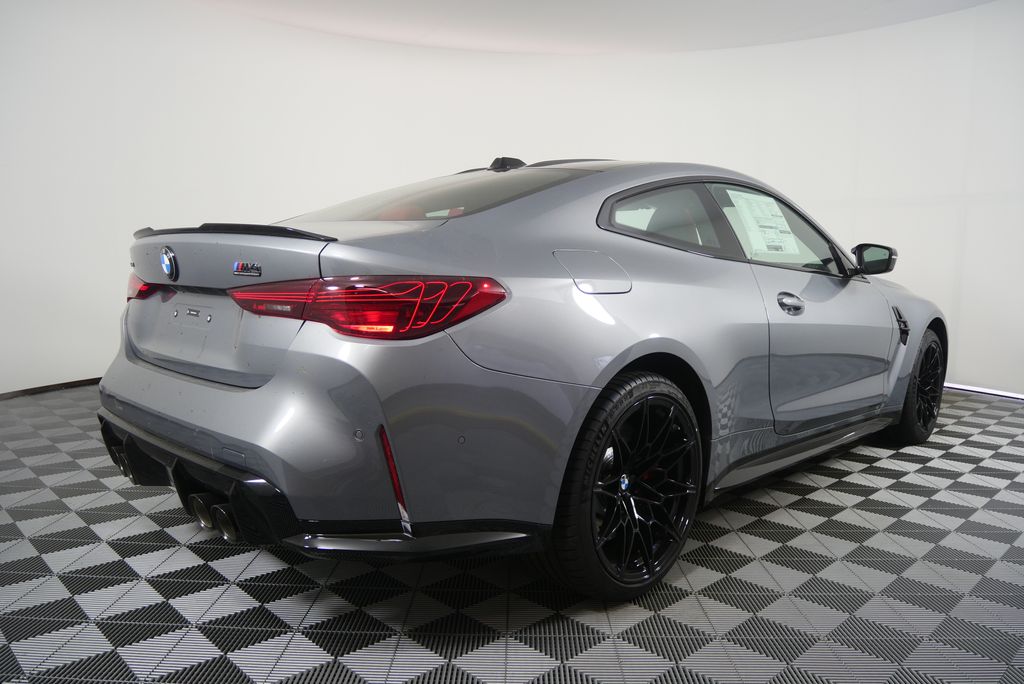 Thumbnail: 2026 BMW M4 - 3