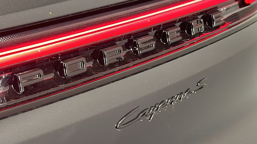 Thumbnail: 2025 Porsche Cayenne - 12