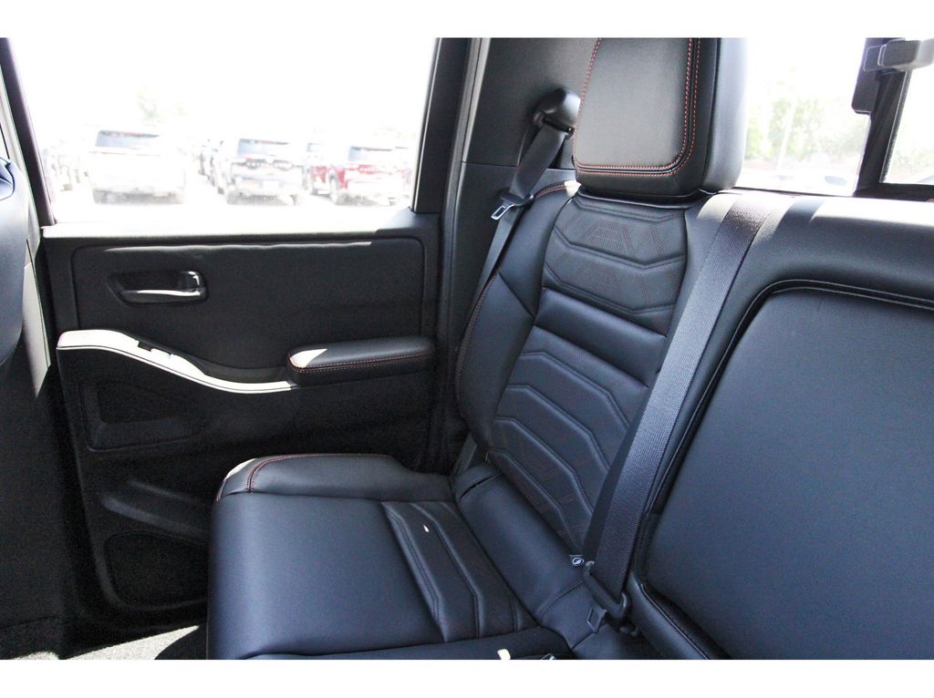 2026 Nissan Frontier PRO-X - 8