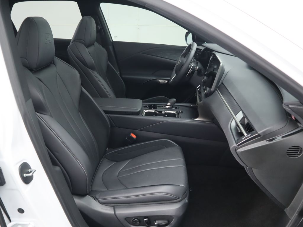 Thumbnail: 2023 Lexus RX - 21