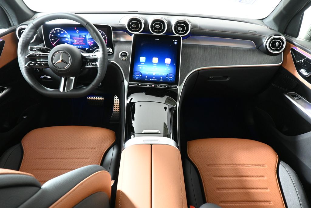 2025 Mercedes-Benz GLC 300 4