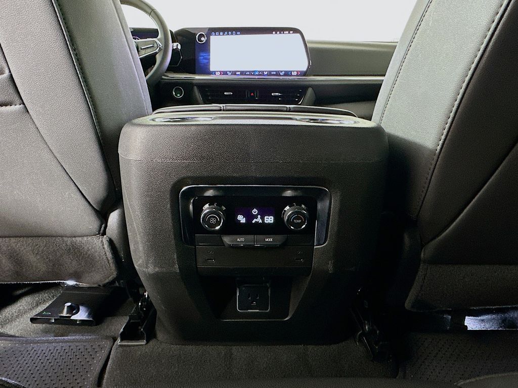 Thumbnail: 2025 Chevrolet Tahoe - 26