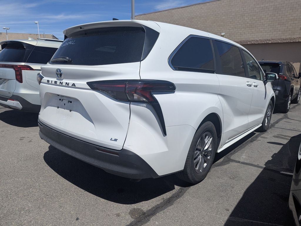 Used 2025 Toyota Sienna Van