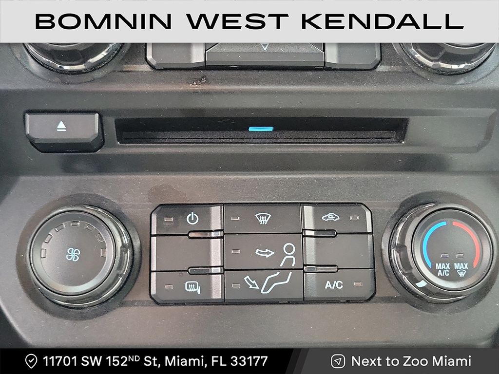 2018 Ford F-250SD XLT photo