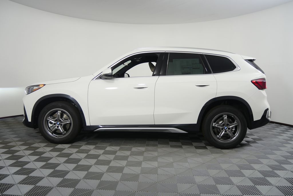 Thumbnail: 2025 BMW X1 - 6