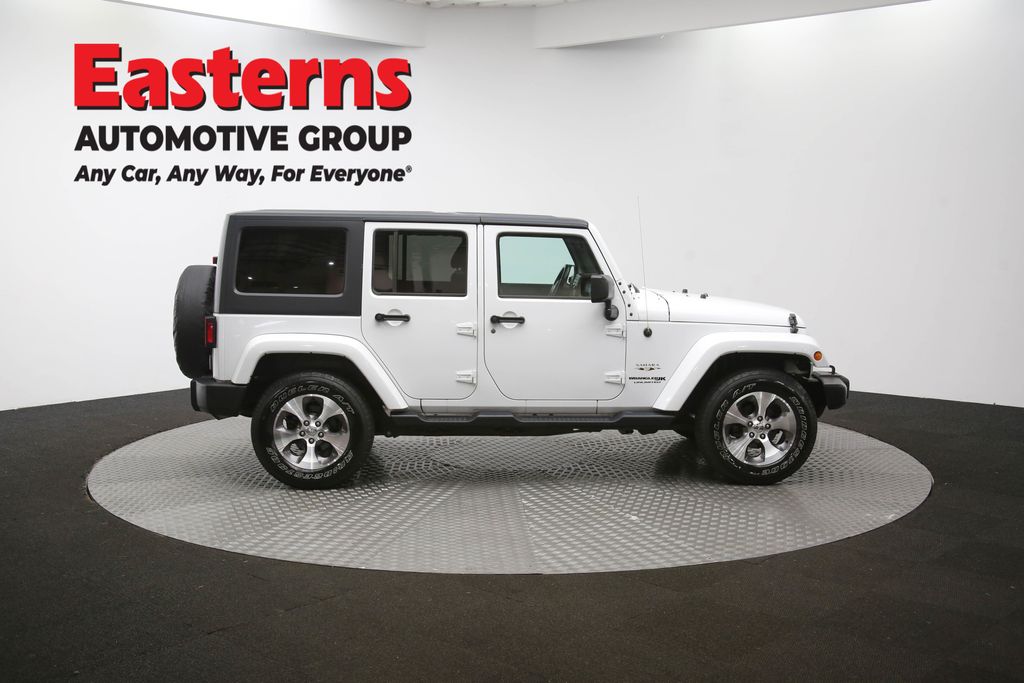 Used 2018 White Jeep Unlimited Sahara image 43