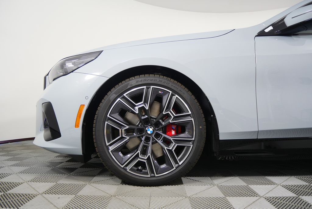 Thumbnail: 2026 BMW i5 - 7