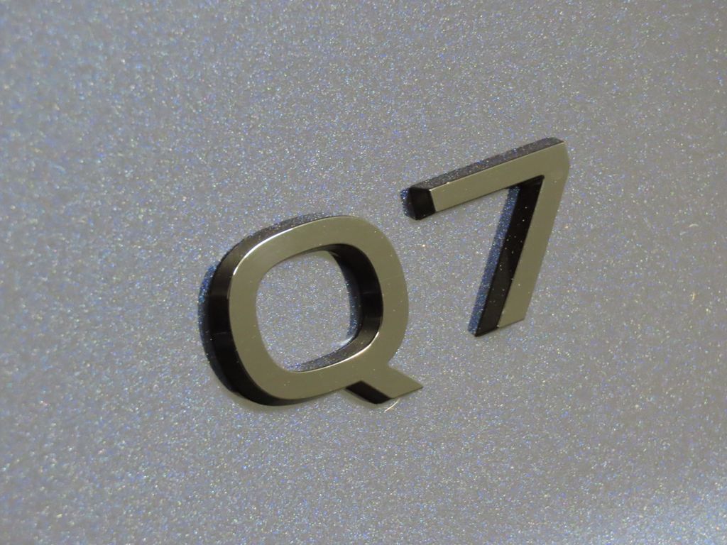 Thumbnail: 2026 Audi Q7 - 9
