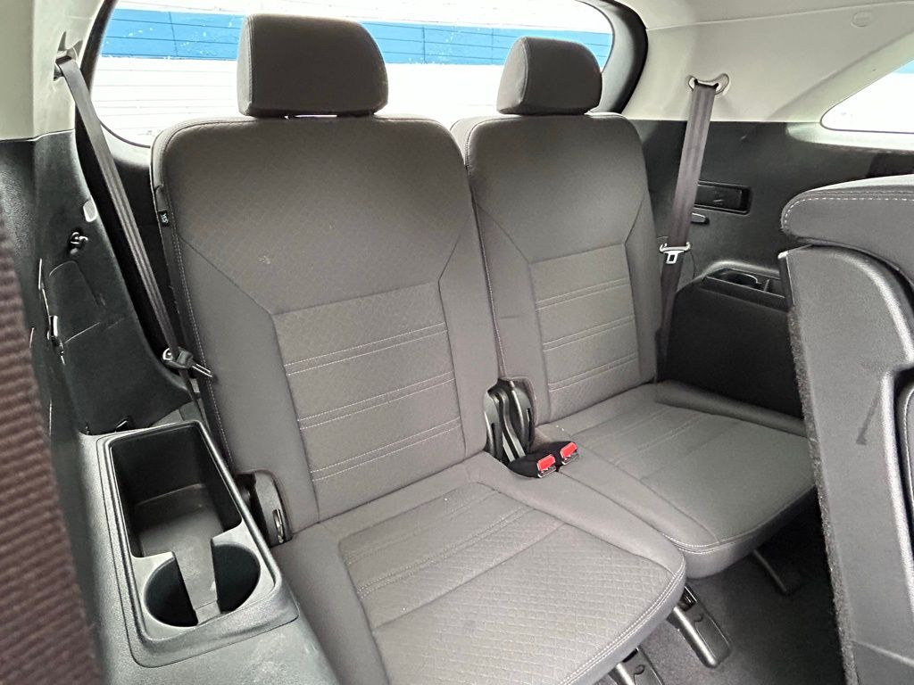 2020 Kia Sorento LX 22
