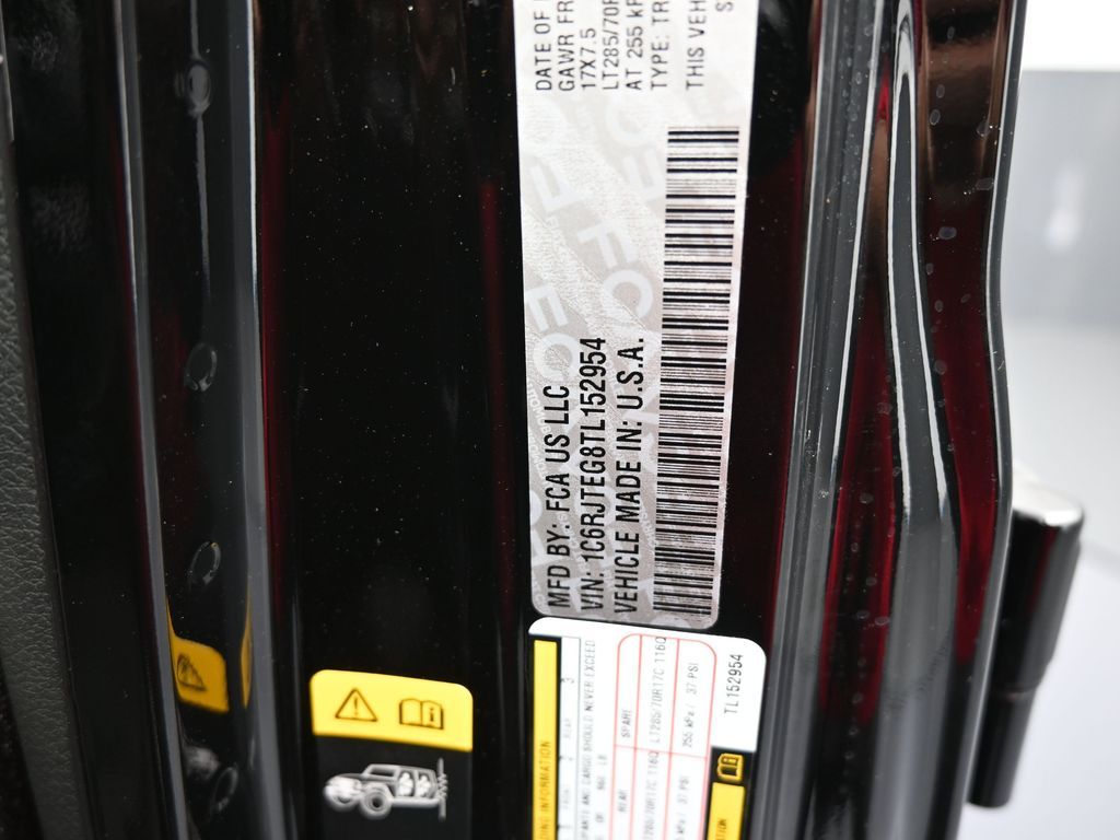 New 2026 Black Clearcoat Jeep Mojave image 15
