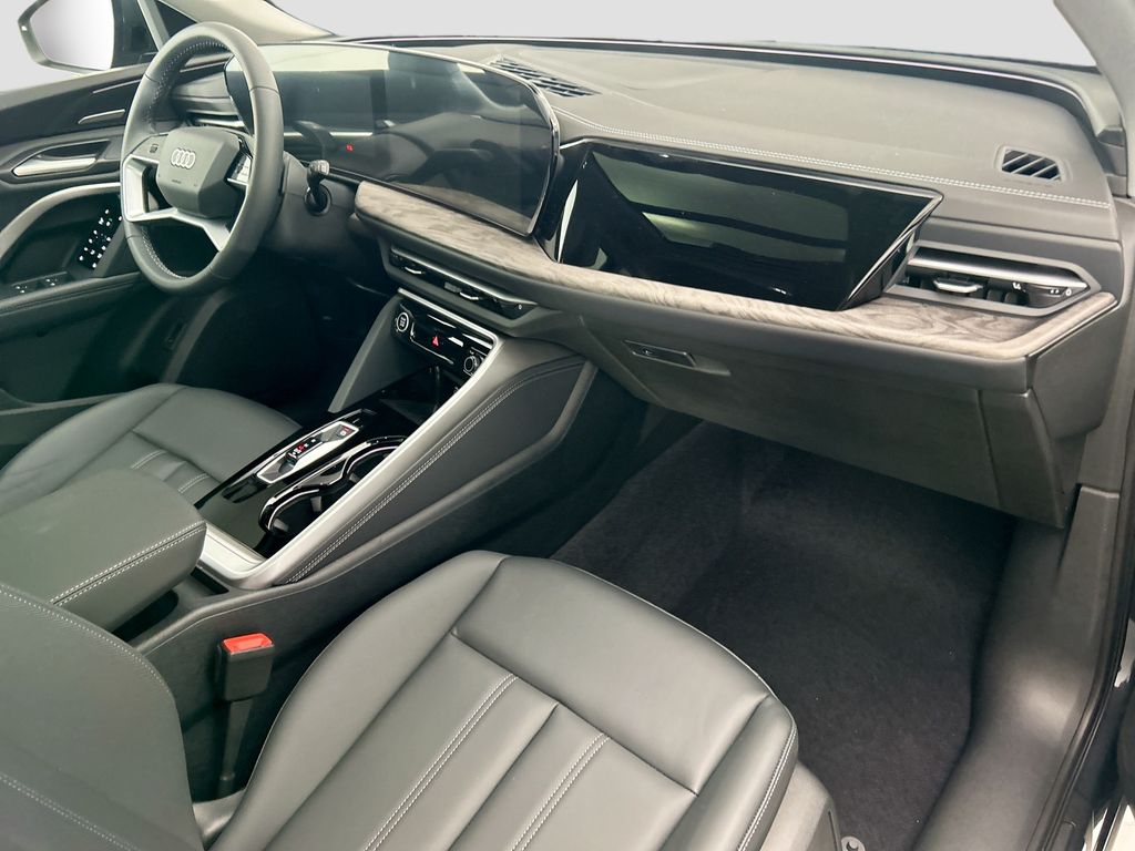 Thumbnail: 2026 Audi Q5 - 16