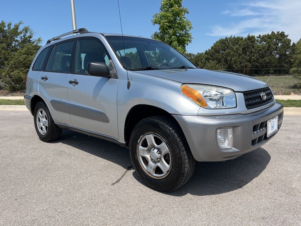 2003 Toyota RAV4 Base 3