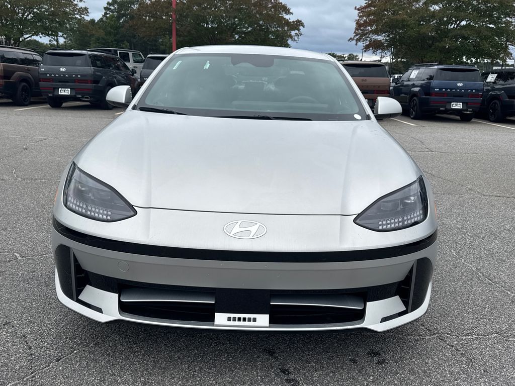 2025 Hyundai Ioniq 6 SEL photo 8