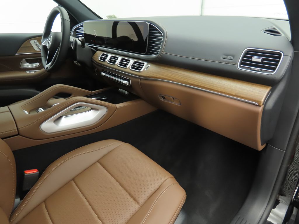 Thumbnail: 2026 Mercedes-Benz GLS - 18