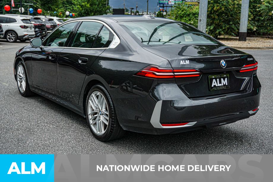 Used 2025 Gray BMW 530i image 5