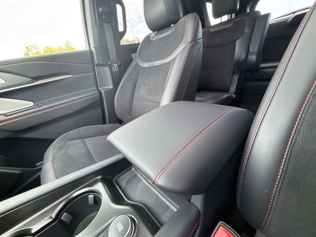 New 2026 Agate Black Metallic Ford ST image 24