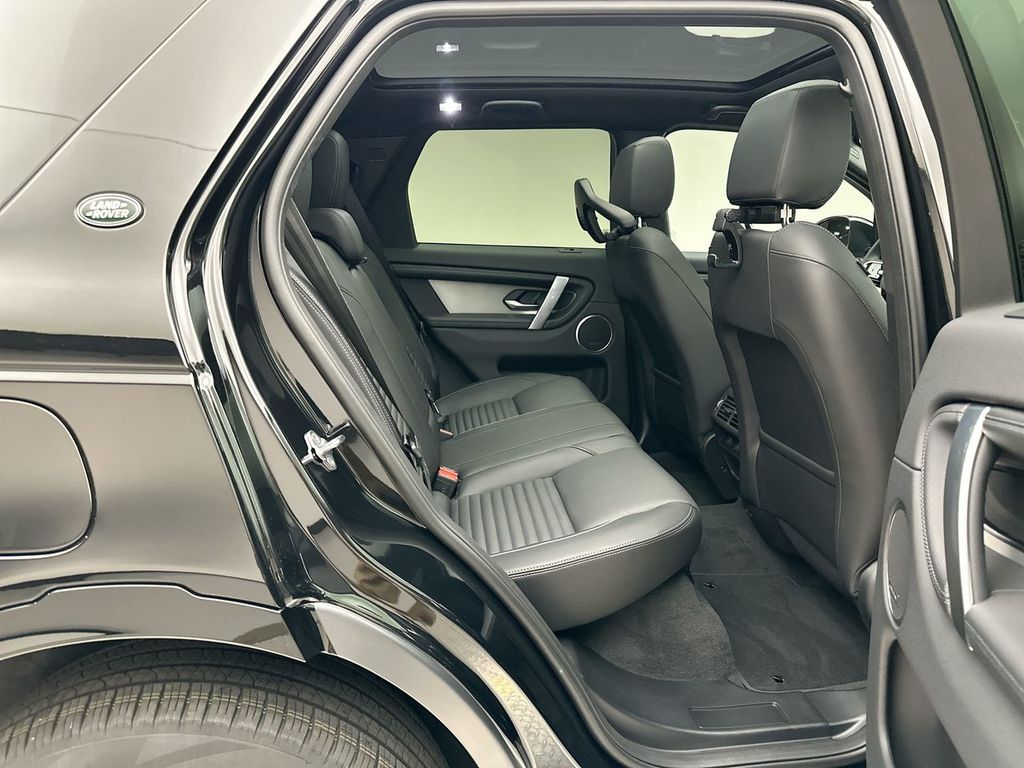 Thumbnail: 2026 Land Rover Discovery Sport - 7