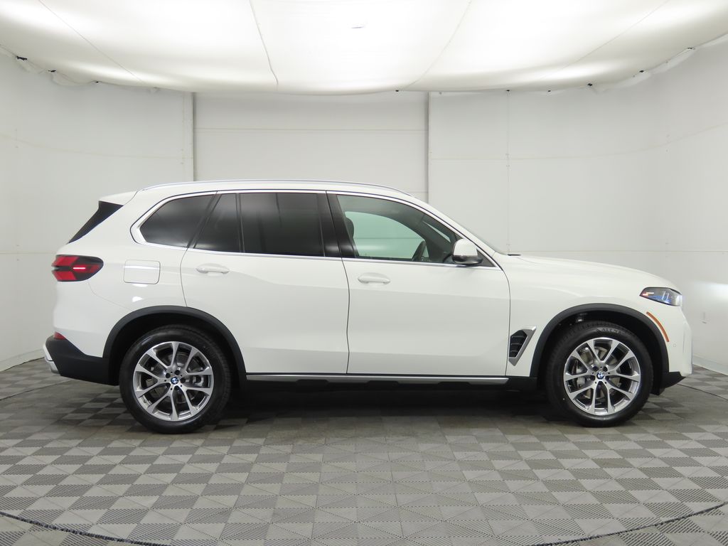 Thumbnail: 2026 BMW X5 - 4
