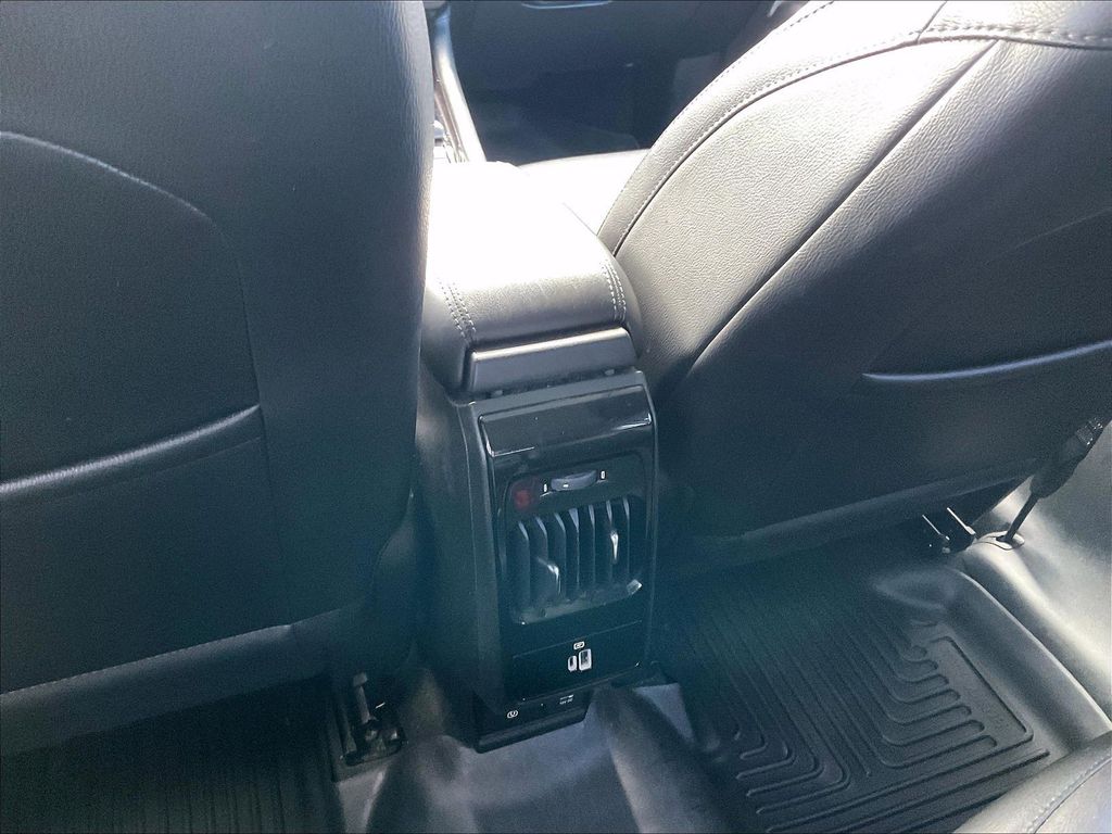 2022 Jeep Compass — photo 26