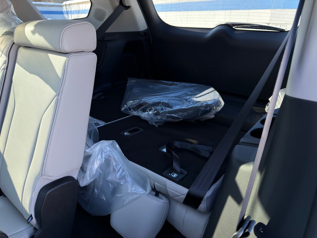 Thumbnail: 2026 Honda Pilot - 22