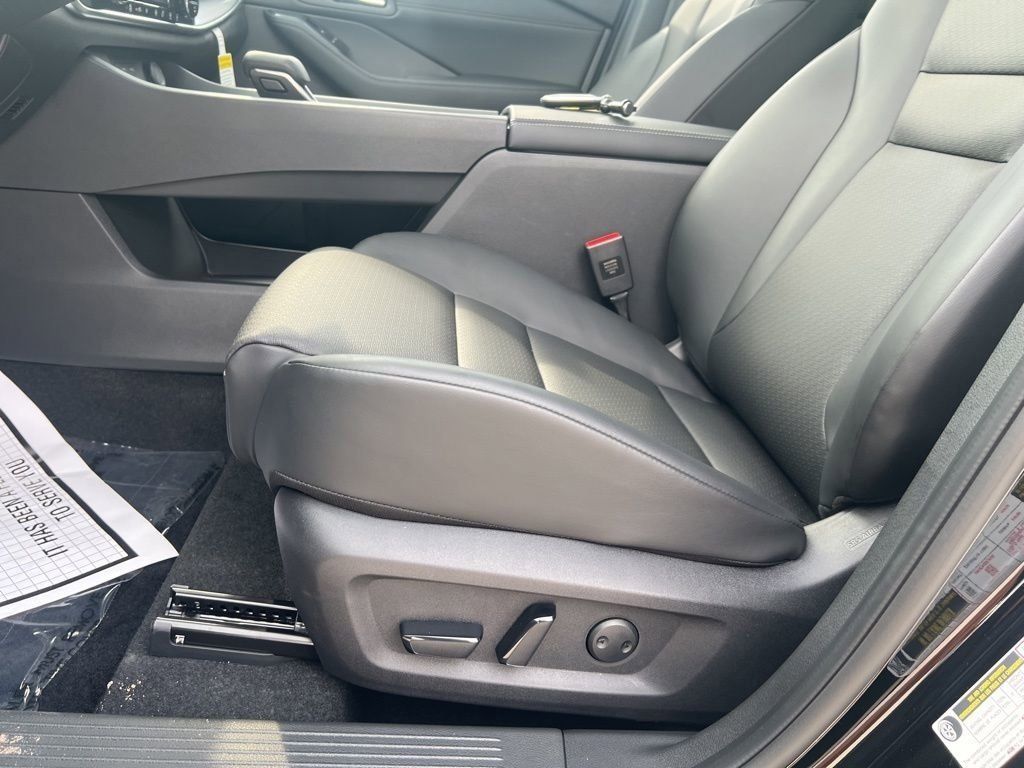 2025 Super Black Nissan Rogue SV FWD SUV
