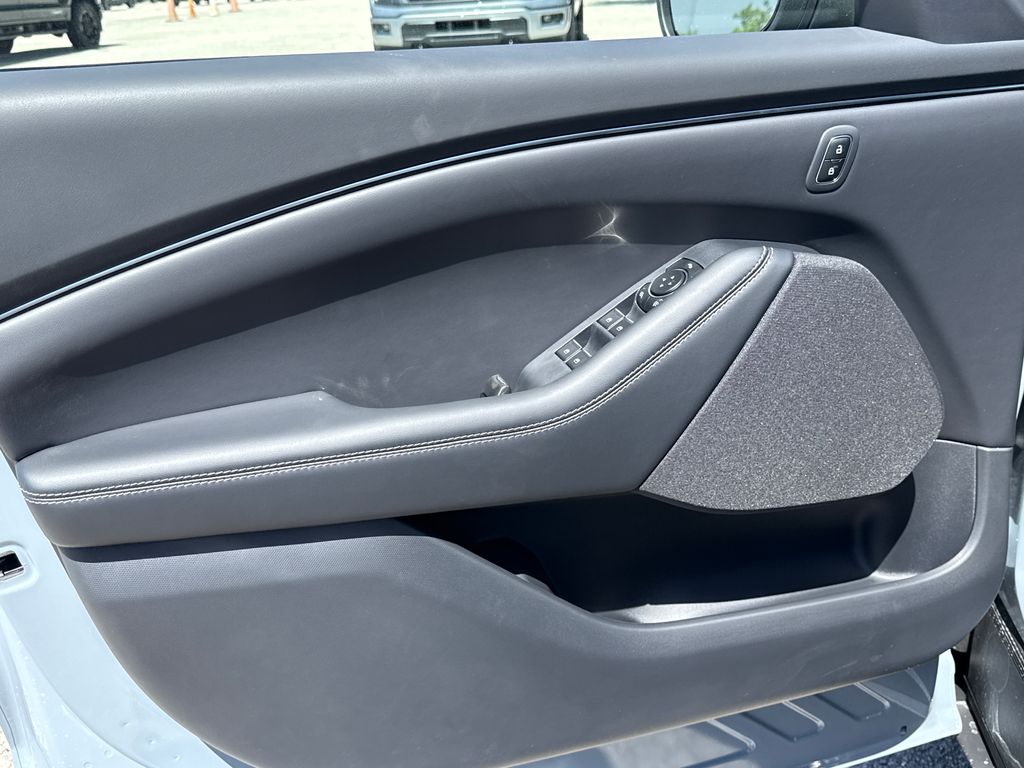 New 2026 Gray Ford Select image 18