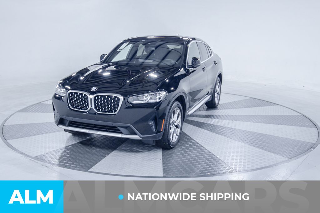 Used 2025 Black BMW xDrive30i image 2