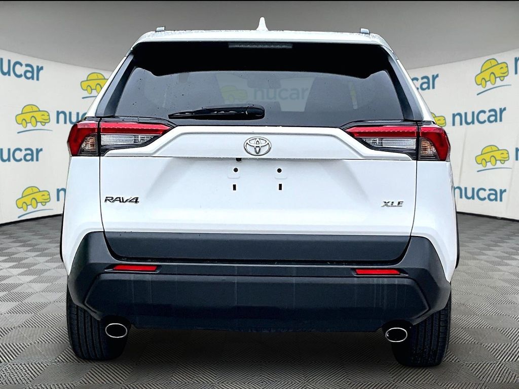 2024 Toyota RAV4 — photo 5