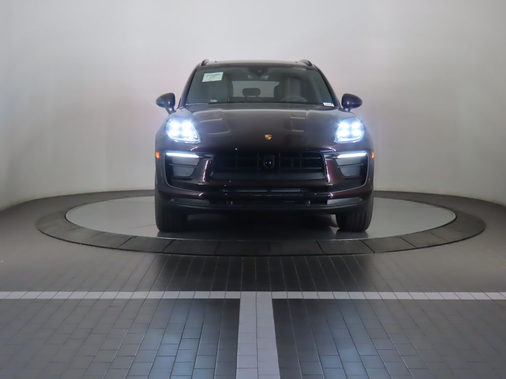 2024 Porsche Macan  8