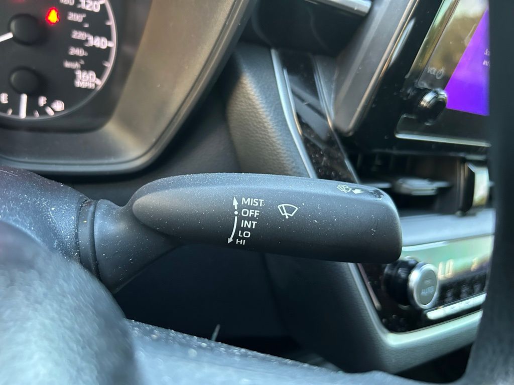 Thumbnail: 2025 Toyota Corolla - 20