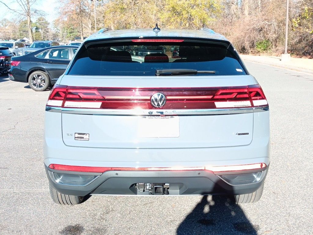 2024 Volkswagen Atlas Cross Sport 2.0T SE w/Technology 4