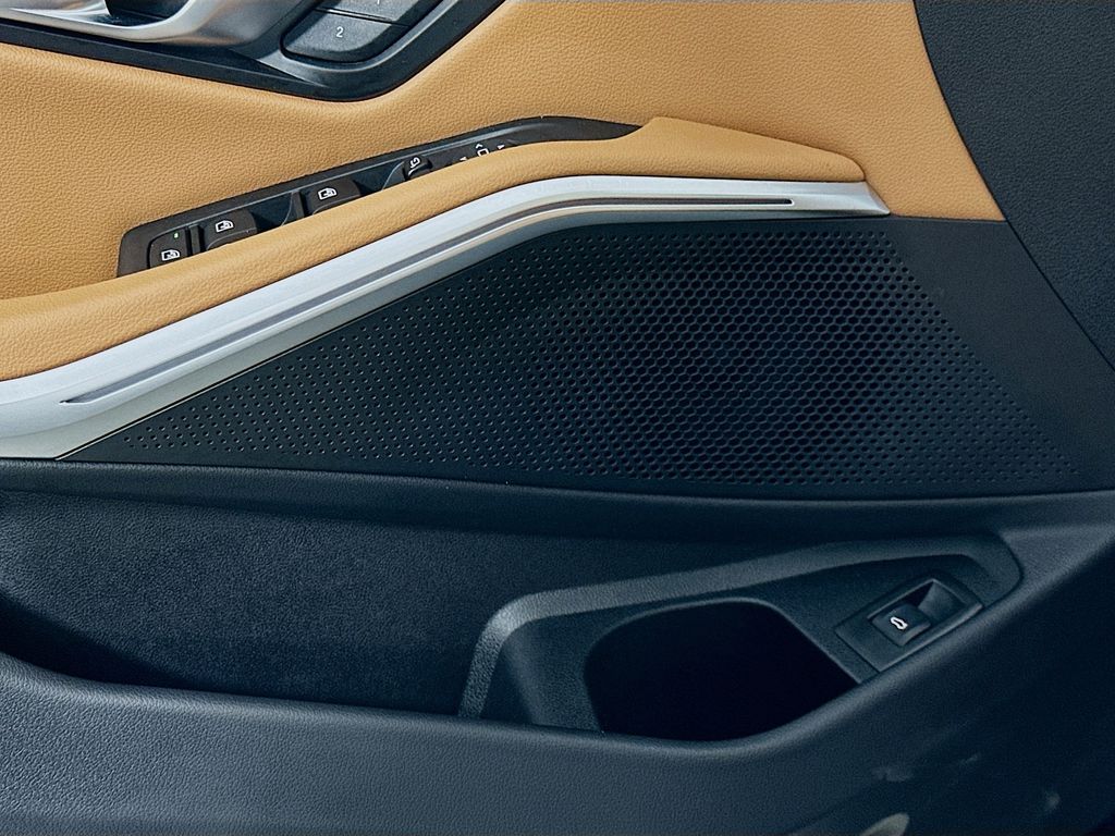 Thumbnail: 2025 BMW 3 Series - 19