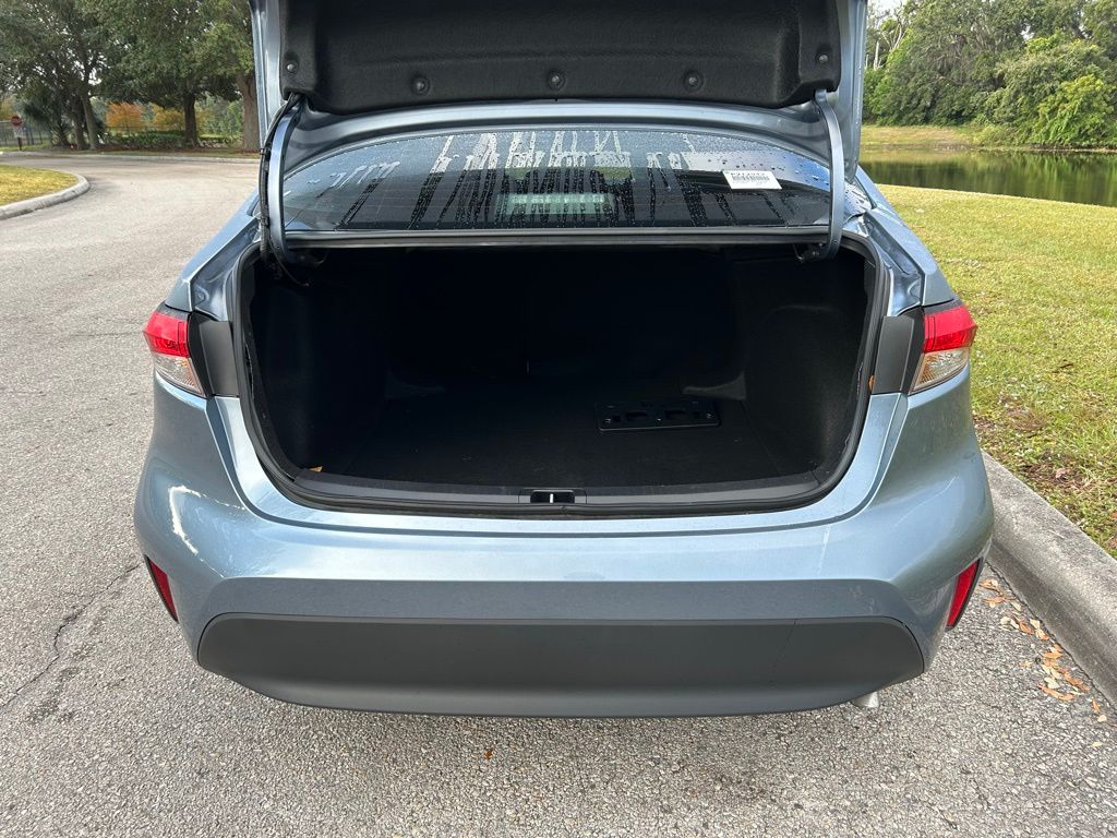 Thumbnail: 2024 Toyota Corolla - 10