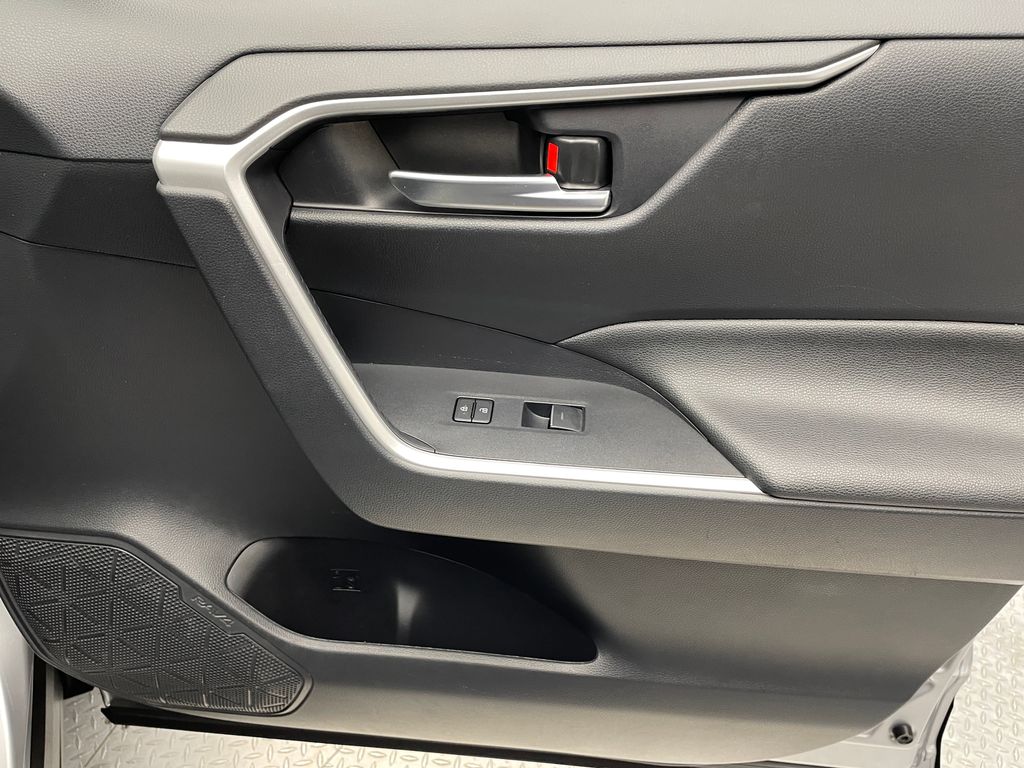 Thumbnail: 2024 Toyota RAV4 - 15