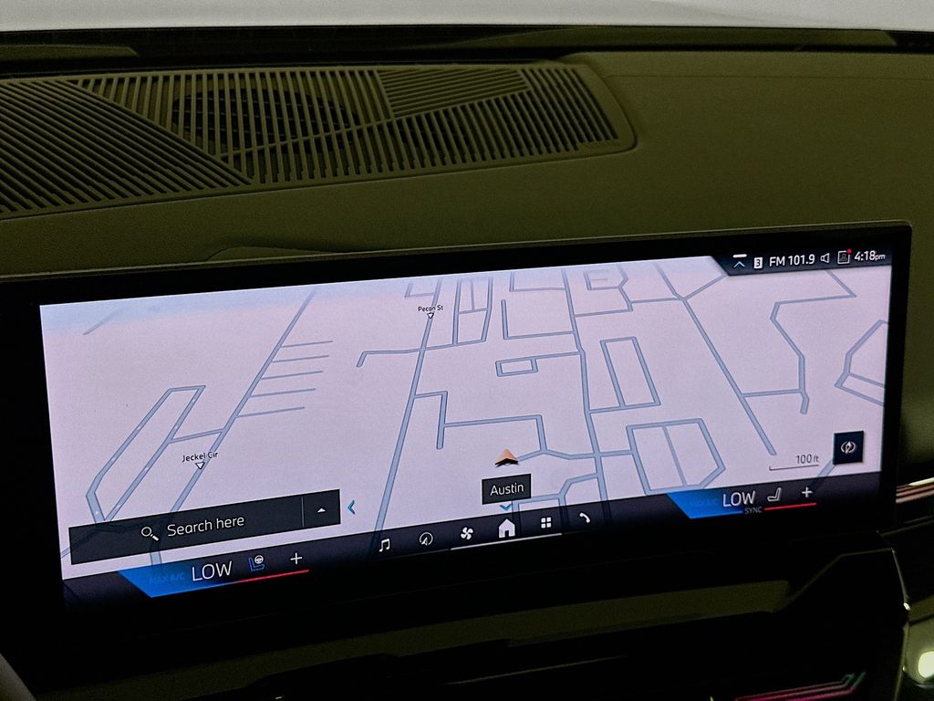 Thumbnail: 2024 BMW 5 Series - 13