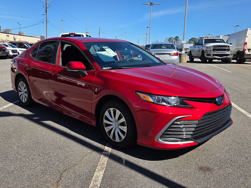 2024 Toyota Camry Hybrid LE FWD