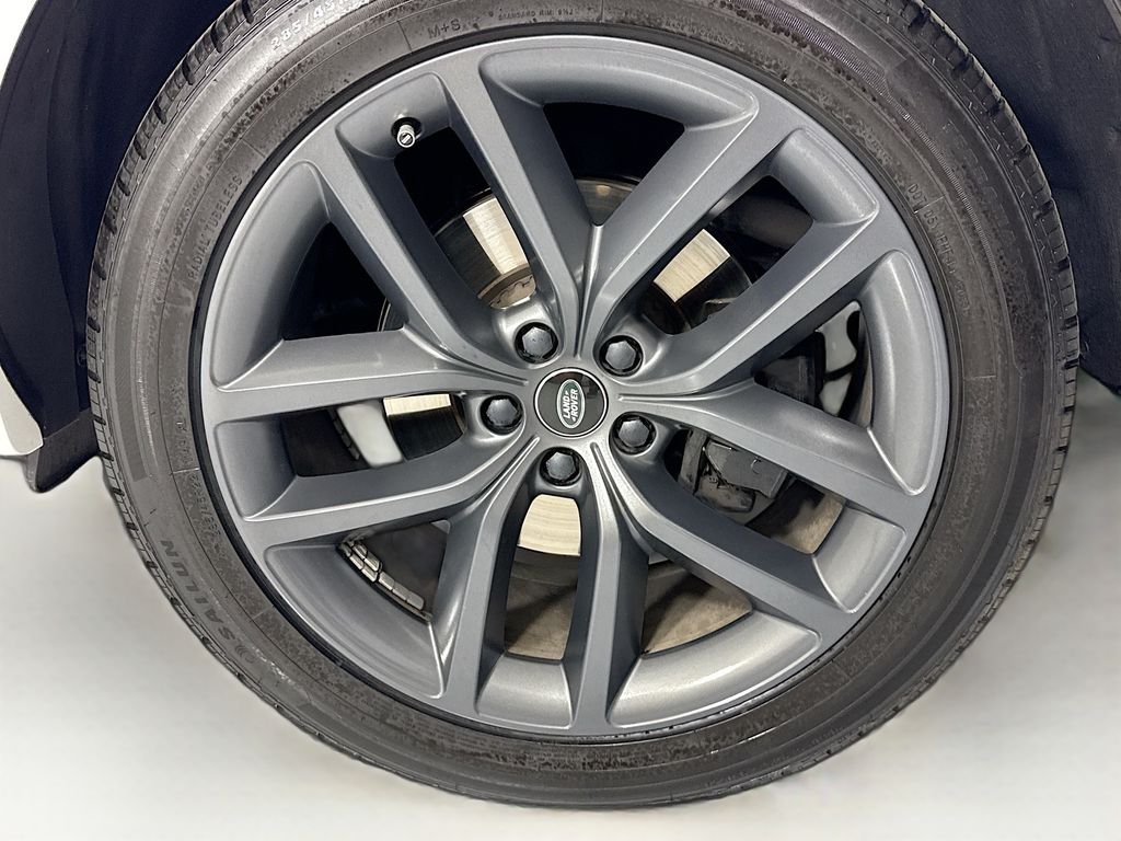 Thumbnail: 2023 Land Rover Range Rover Sport - 32