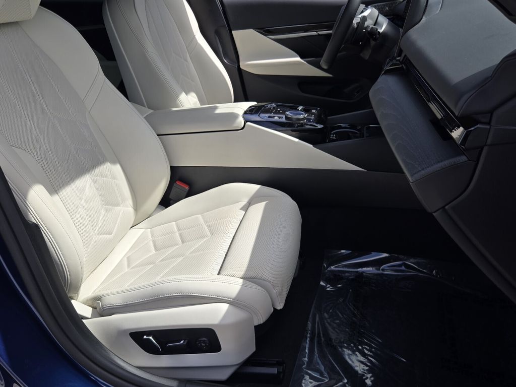 2024 BMW 530i - $39,678