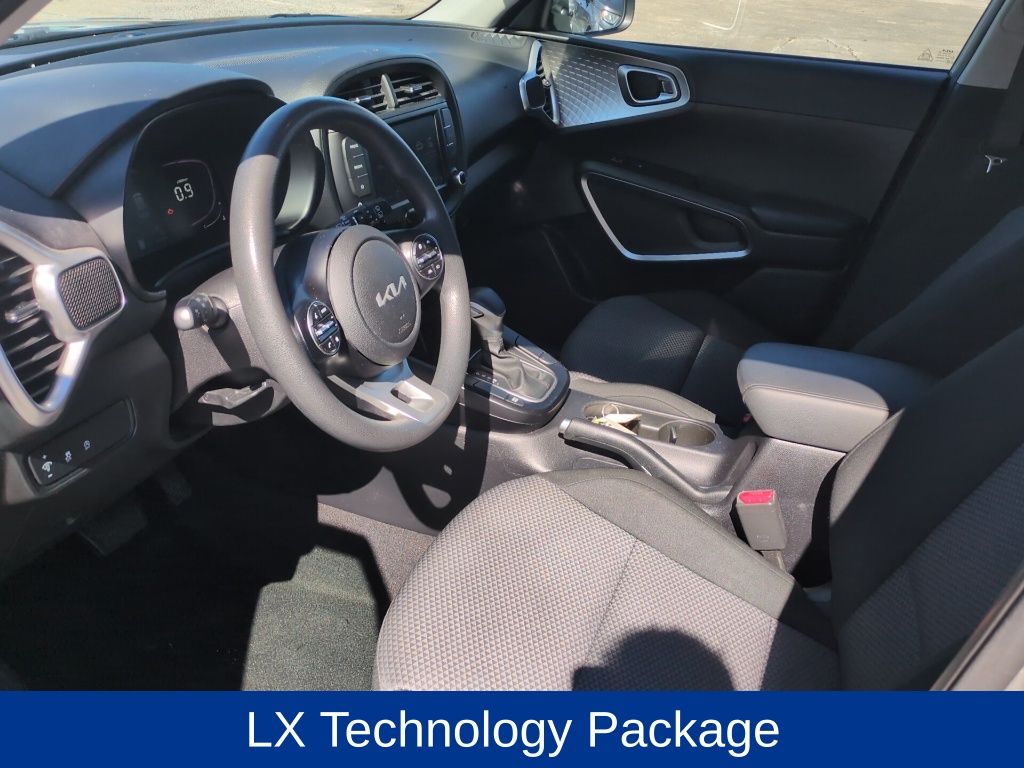 2023 Kia Soul LX - 9