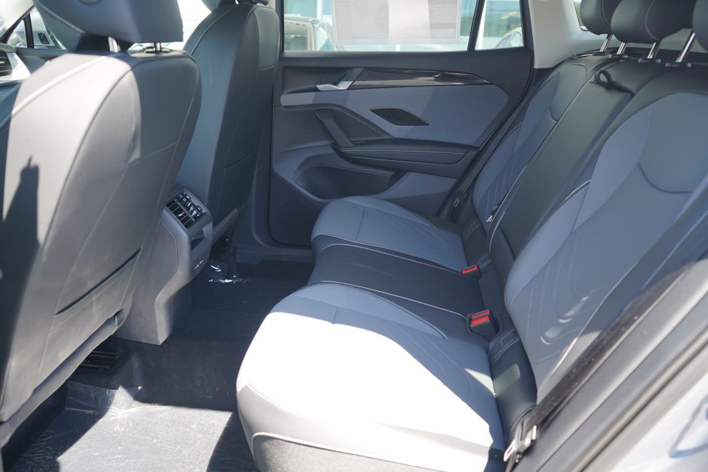 Thumbnail: 2025 Volkswagen Tiguan - 7