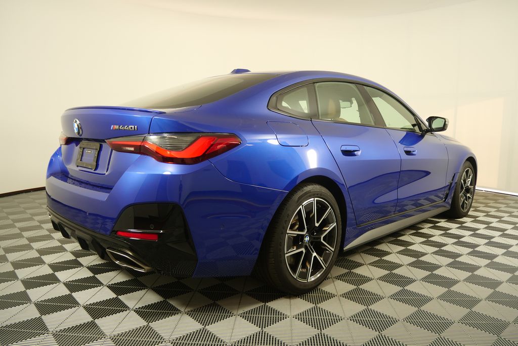 Thumbnail: 2024 BMW 4 Series - 3