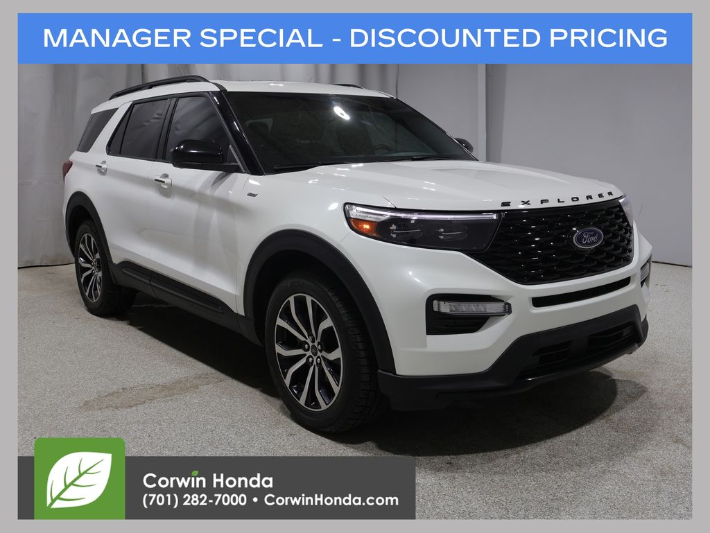 Star White Metallic Tri-Coat 2022 Ford Explorer SUV / Crossover All-Wheel Drive Automatic
