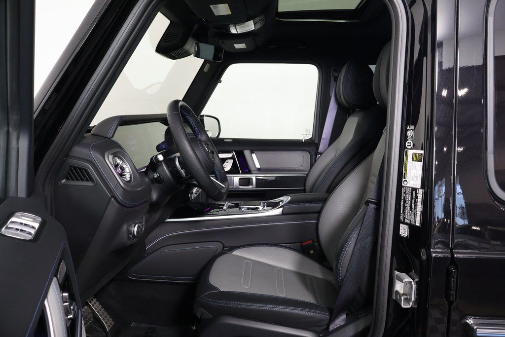 Thumbnail: 2025 Mercedes-Benz G-Class - 10