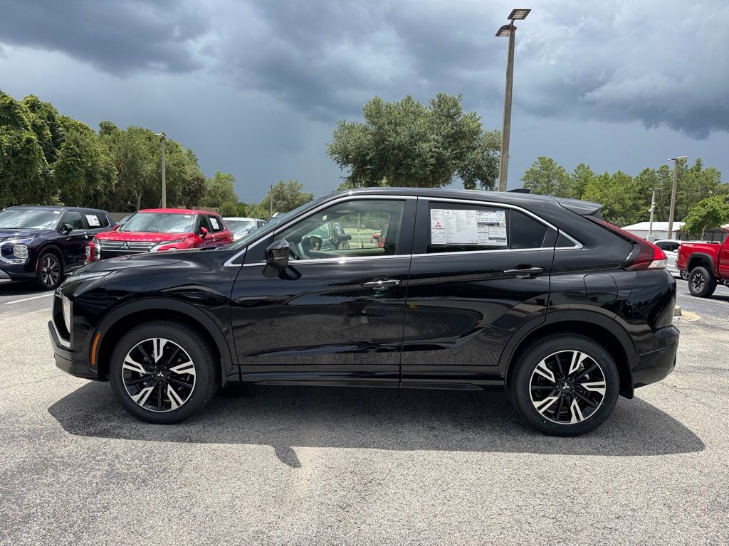 2025 Mitsubishi Eclipse Cross SEL photo 3