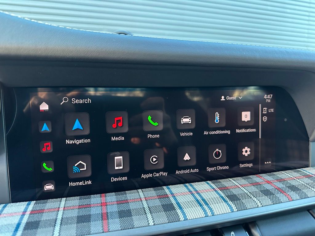 Thumbnail: 2025 Porsche 911 - 28