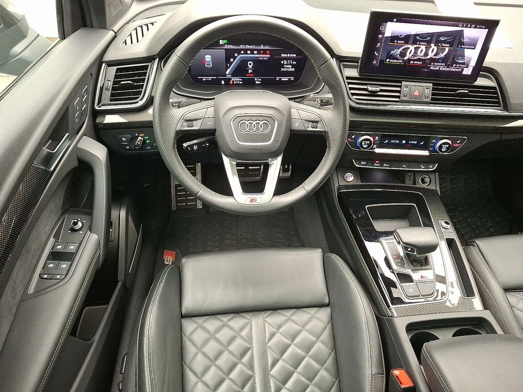 Thumbnail: 2023 Audi SQ5 - 11